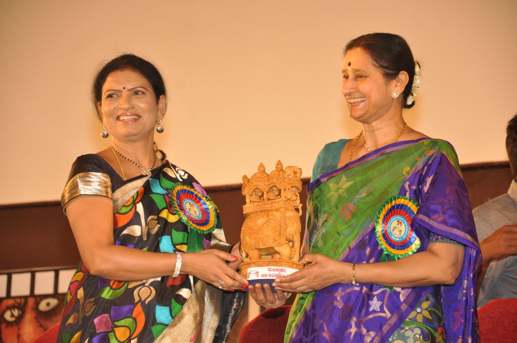 dk aruna in black uppada silk saree