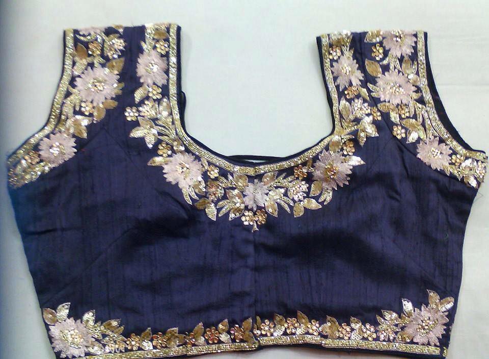 floral embroidery blouse